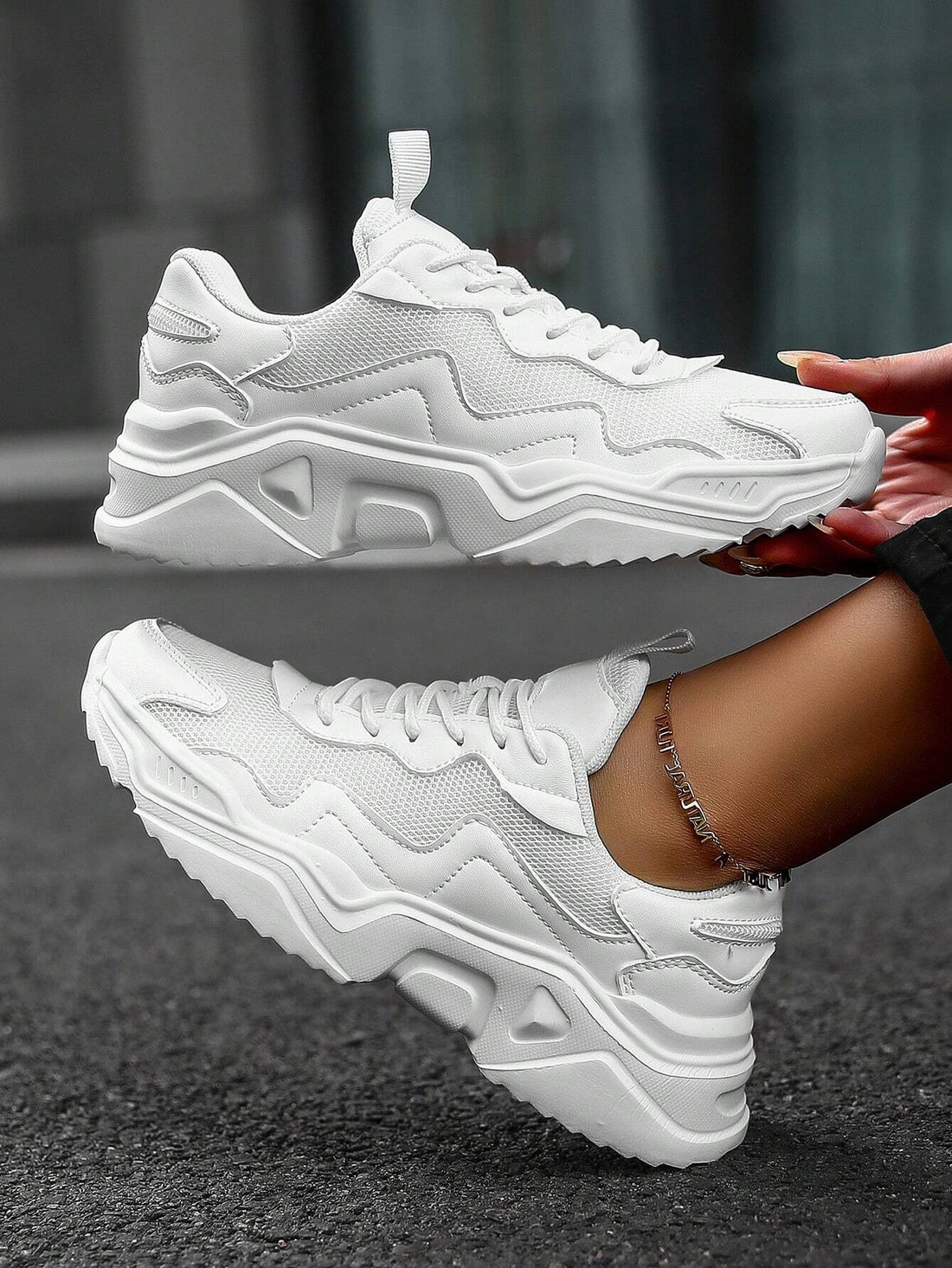 Zapatilla chunky en blanco, vista 2