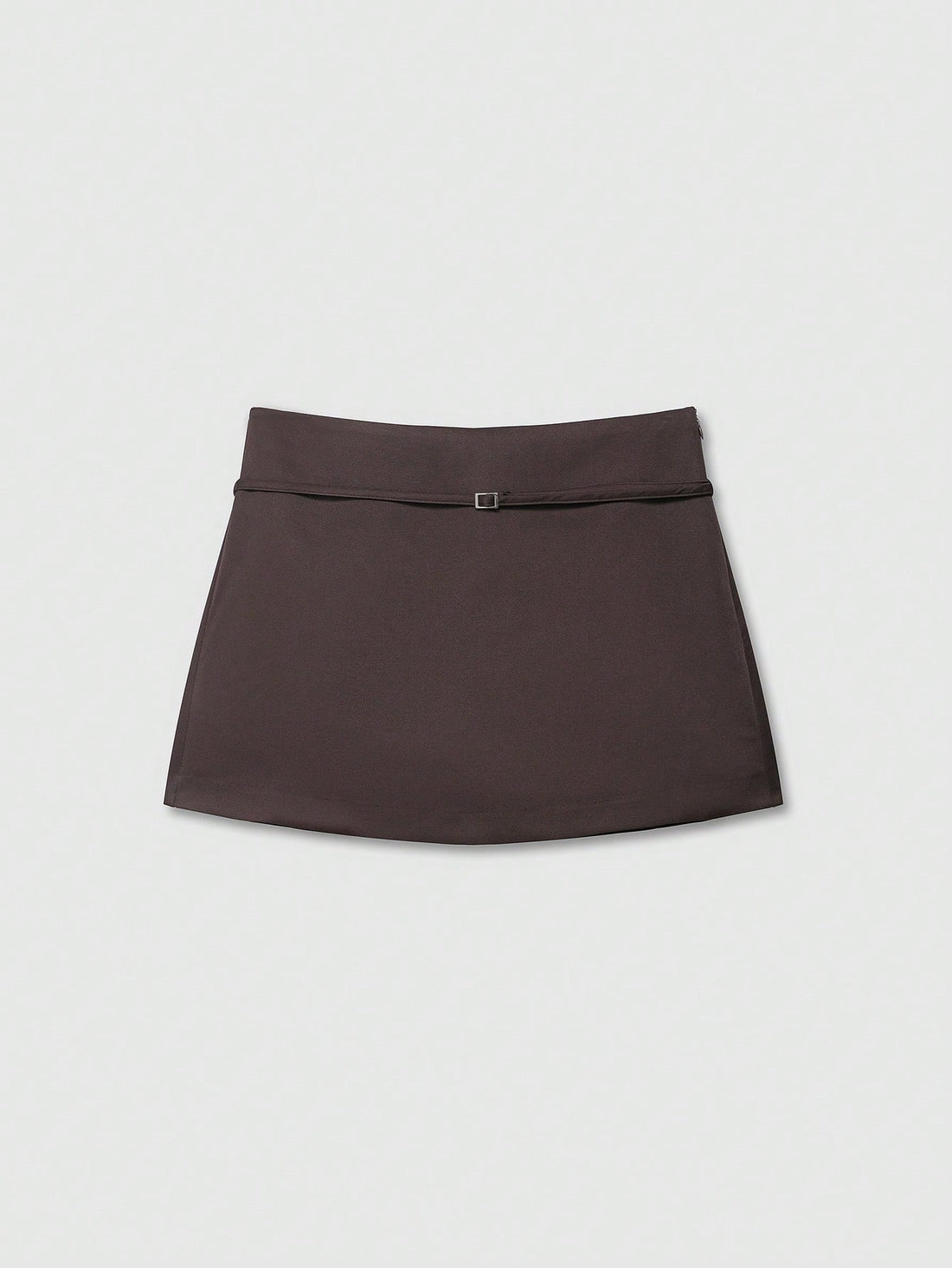 Falda pantalón con hebilla en marrón