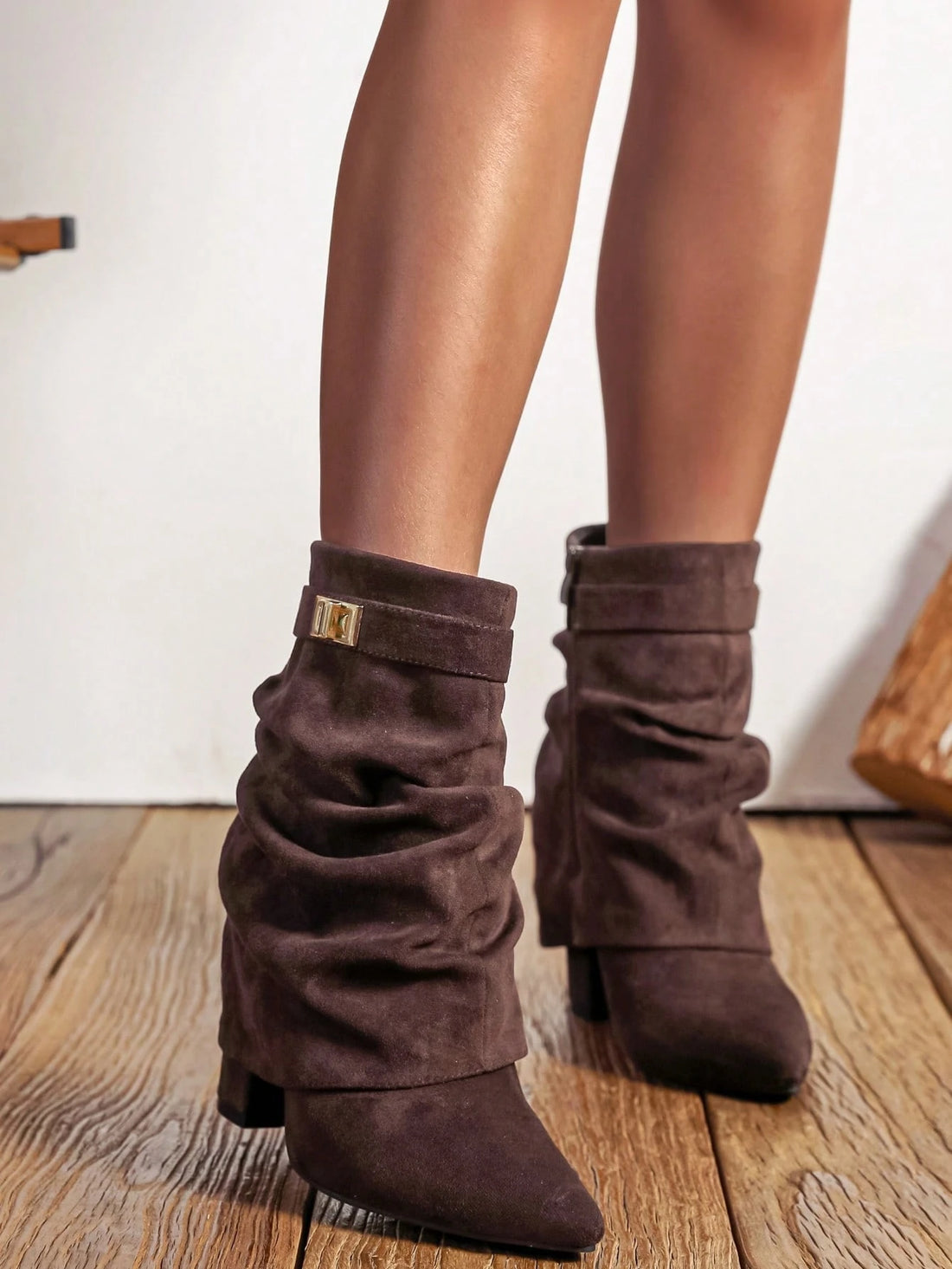 Botas altas de tacón ancho en marrón, vista 2