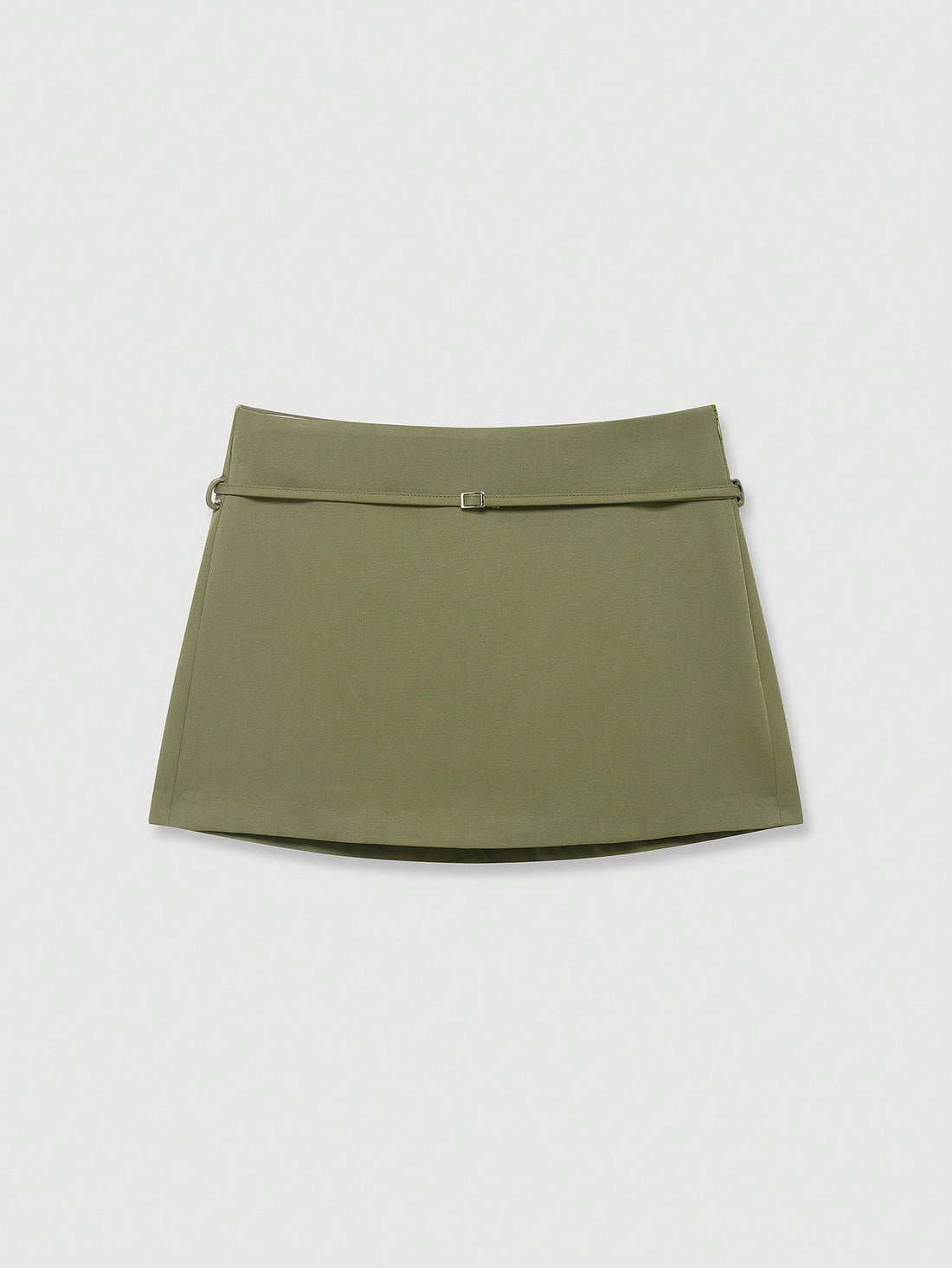Falda pantalón con hebilla en verde musgo