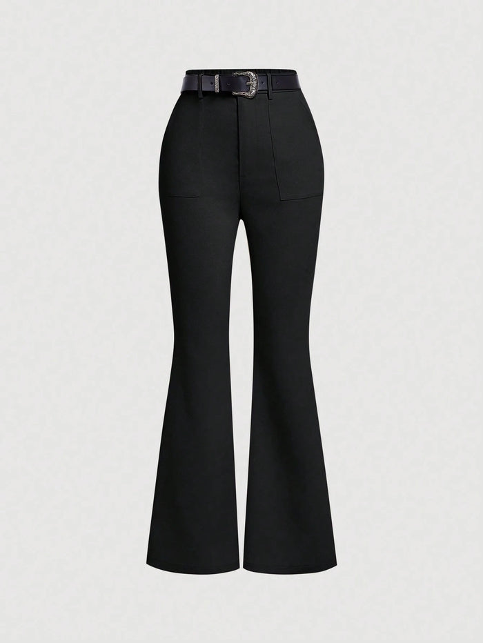 Pantalón acampanado en negro