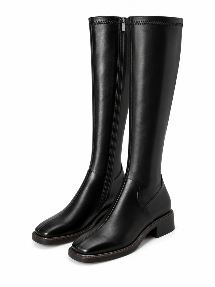 Botas altas negras de tacón ancho y punta cuadrada