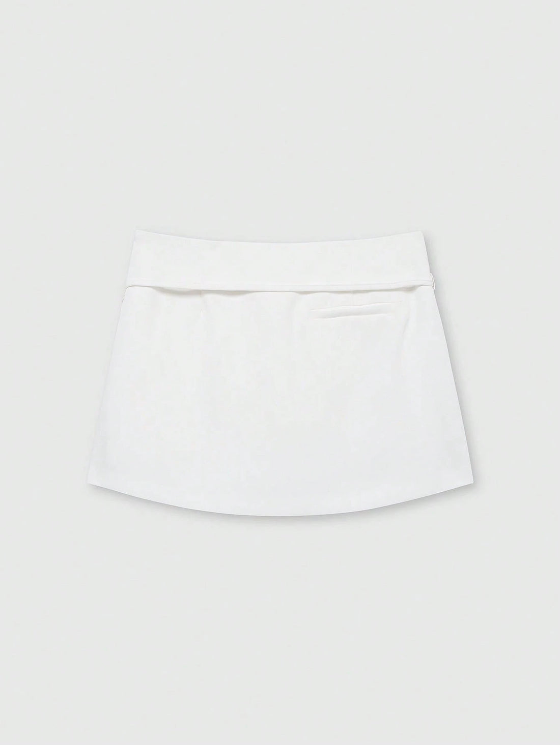 Falda pantalón con hebilla en blanco, vista 2