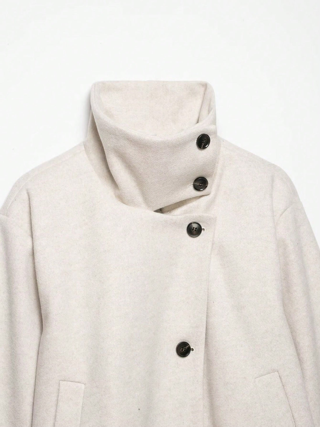 Chaqueta corta de cuello alto en crudo, vista 2