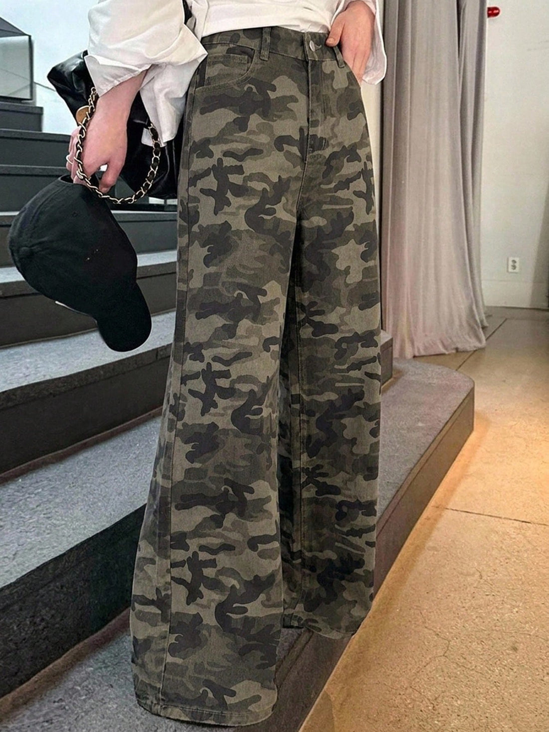 Vaqueros rectos en verde militar