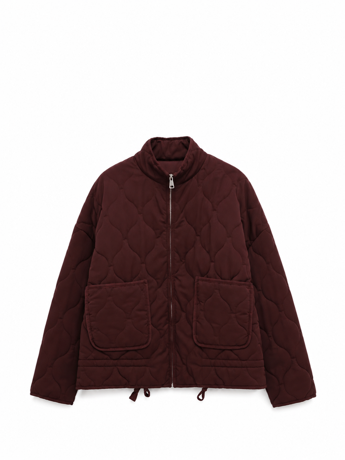 Chaqueta acolchada oversize con bolsillos de parche